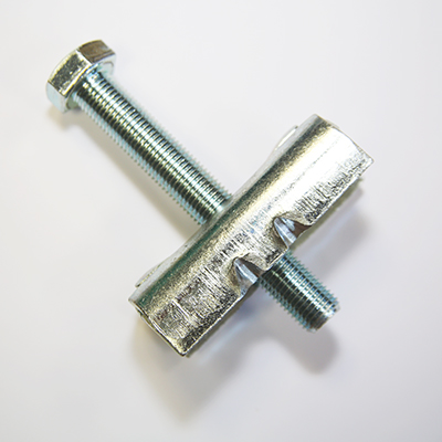 Replacement bolt for the ZX200 Cycle carriers